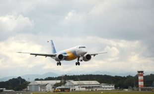 embraer_receives_delivery_of_first_pratt_whitney_geared_turbofan_powered_production_engines_for_e190-e2_program