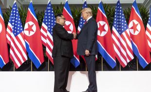 Trump looks forward to new meeting with N.Korean Kim - Κεντρική Εικόνα