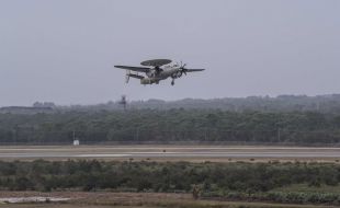 Northrop Grumman Delivers First E-2D Aircraft to Japan - Κεντρική Εικόνα