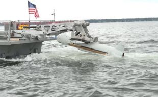 Raytheon delivers 10th AN/AQS-20C minehunting sonar to US Navy  - Κεντρική Εικόνα