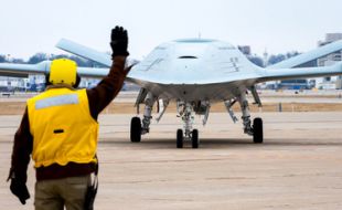Triumph Group Awarded Contract To Support Boeing MQ-25 Unmanned Tanker For The U.S. Navy - Κεντρική Εικόνα