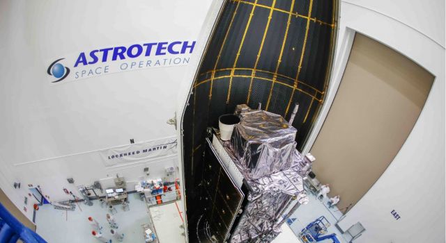 Launch Fairings Up: Second Lockheed Martin-Built GPS III Satellite Ready For July 25 Liftoff - Κεντρική Εικόνα