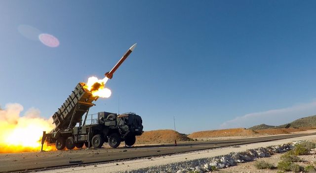 Raytheon awarded $551 million US Army contract to begin production of Patriot™ for the Kingdom of Bahrain - Κεντρική Εικόνα